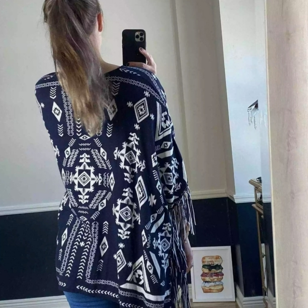 Divided Women's Fringe Poncho Blue White Knit Pullover Size Small Aztec Print